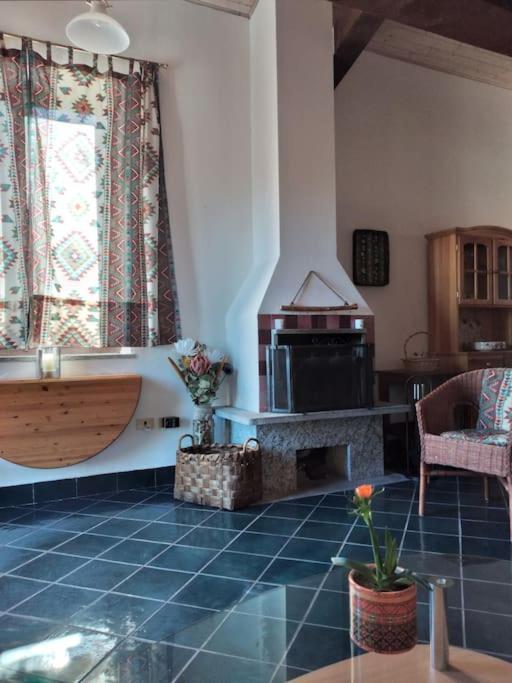 ストレーザ Maison Al Nocinoヴィラ エクステリア 写真